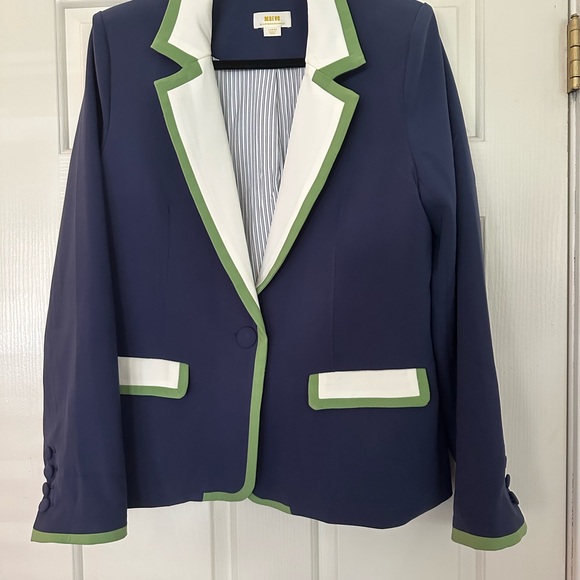 Anthropologie by Maeve Navy and Cream Blazer with Green Accents - Picture 4 of 10